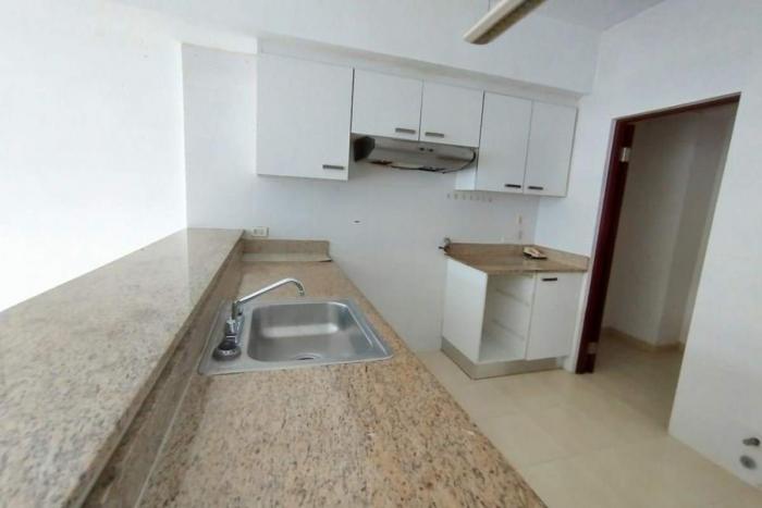Apartamento en Grand bay tower de 2 habitaciones en venta