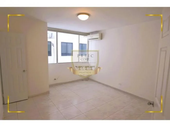 Apartamento en venta en Condesa princesa de 4 habitaciones — 4