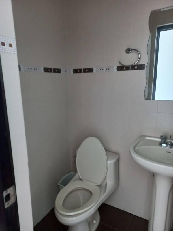 Apartment for rent in bayfront tower with 1 bedroom