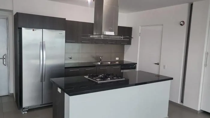 Yacht club Avenida Balboa 2 habitaciones — 3