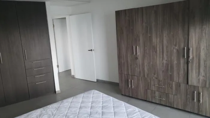 Yacht club Avenida Balboa 2 habitaciones — 5
