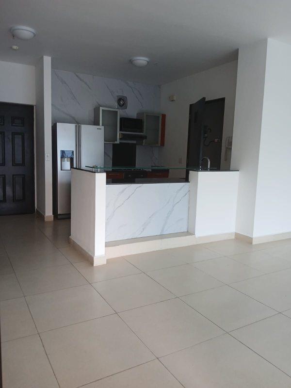 Apartment in ph destiny avenue balboa for rent