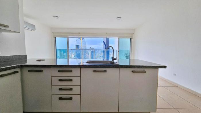Apartment in waters avenue balboa for rent
