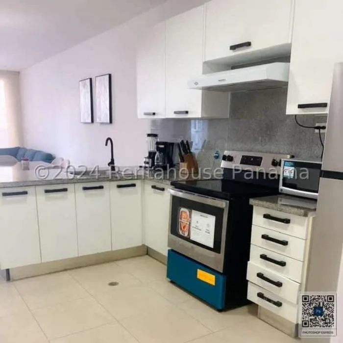 White Avenida Balboa 3 habitaciones — 2