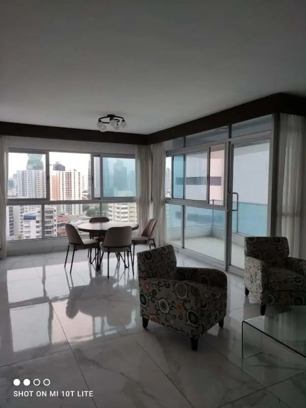 Alquiler de apartamento en Grand bay tower 1 habitacion — 2