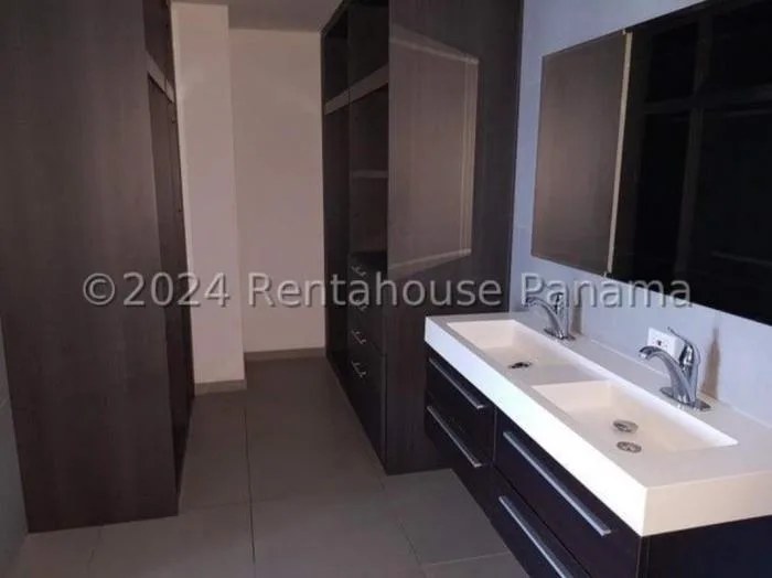 Apartamento en Yacht club tower Avenida Balboa en alquiler — 2