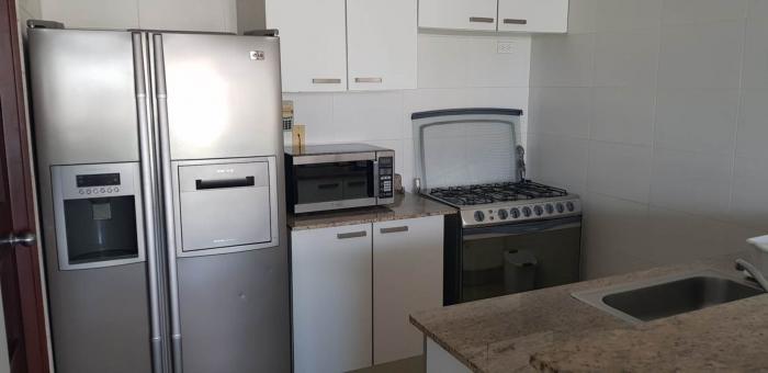 1 bedroom apartment in grand bay tower for rent