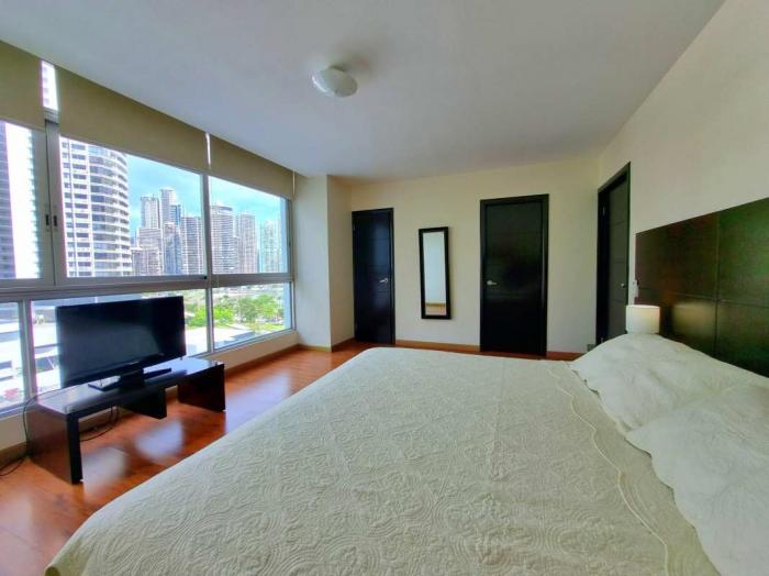 Apartment for rent in bayfront tower with 1 bedroom