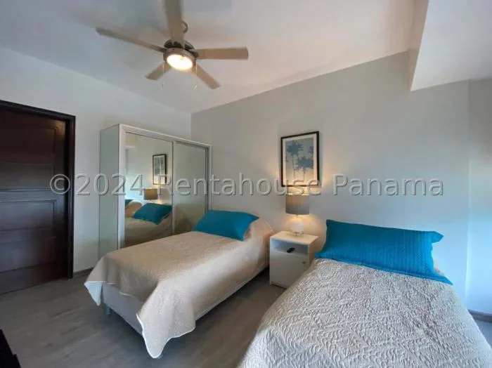 Apartamento en alquiler en Grand bay tower de 2 recamaras — 4