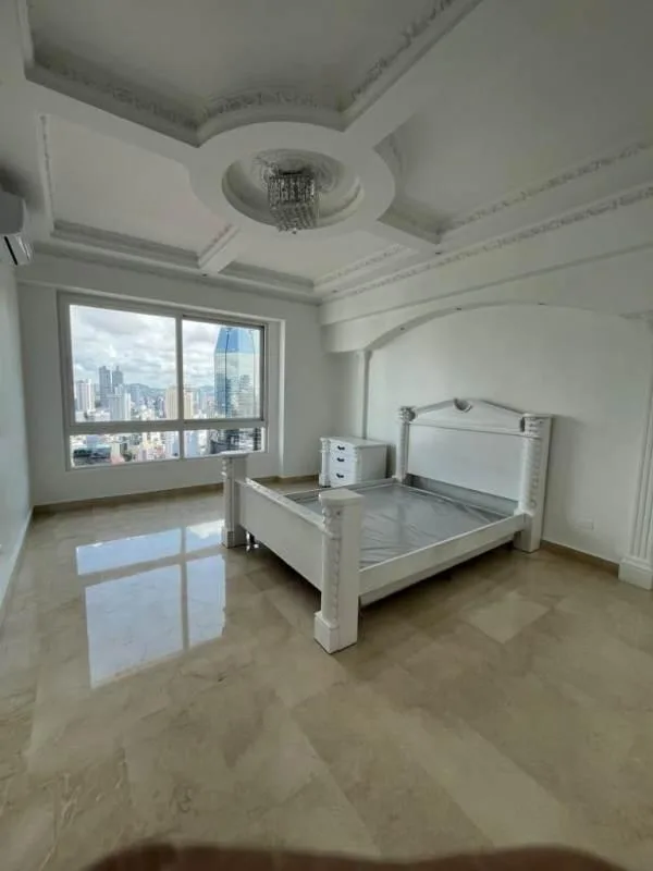 Apartamento en Miramar de 5 habitaciones en alquiler — 3