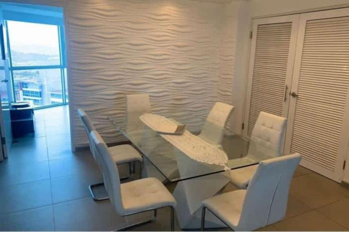 Alquiler de apartamento en Yacht club tower 3 habitaciones