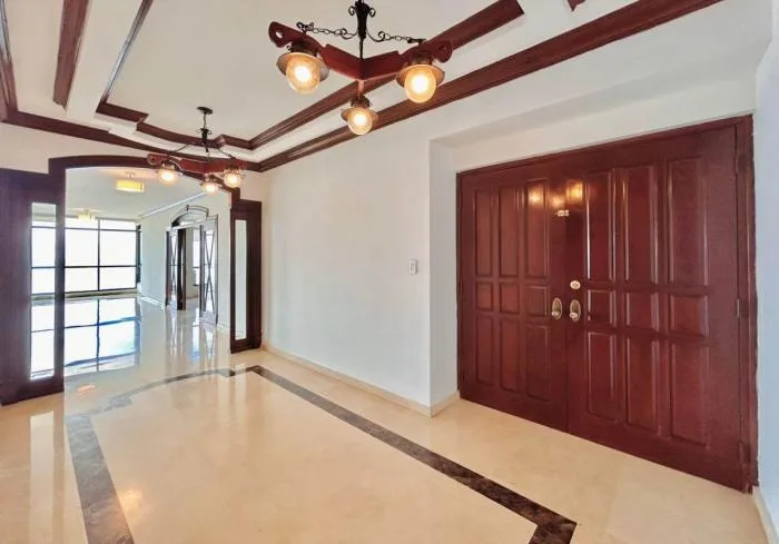 Apartamento en Miramar Avenida Balboa en alquiler — 2