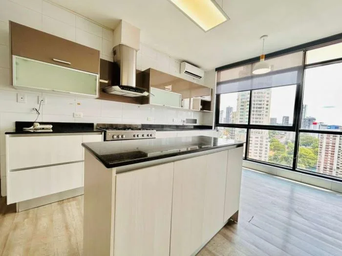 Apartamento en Miramar Avenida Balboa en alquiler — 5