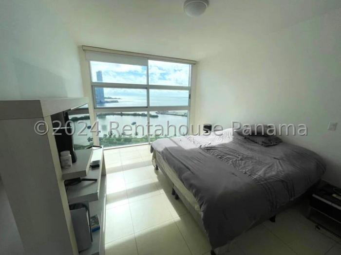 White tower cinta costera 2 bedrooms
