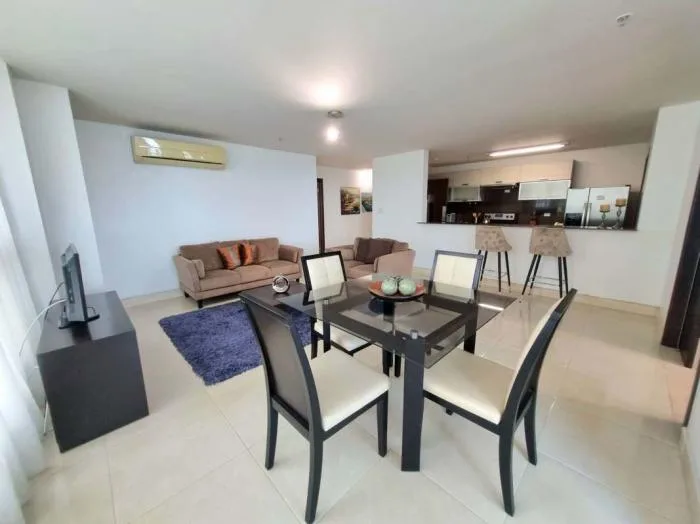 Villa del mar avenida balboa panama en alquiler — 2
