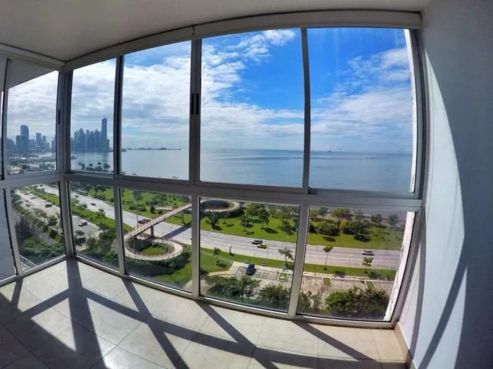 H2o Avenida Balboa Panama en alquiler — 3