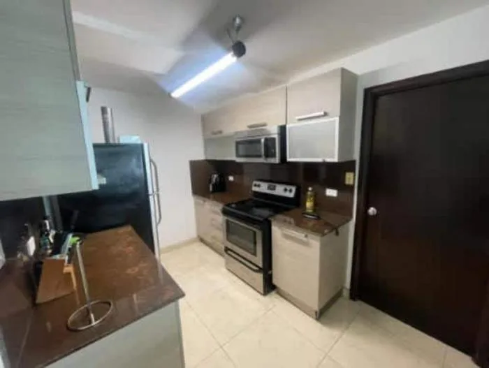 Villa del mar Avenida Balboa Panama en alquiler — 2