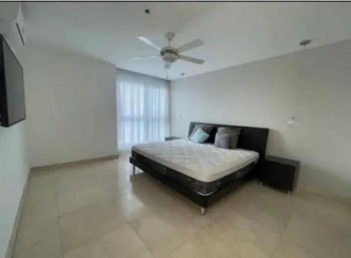 Villa del mar Avenida Balboa Panama en alquiler — 5