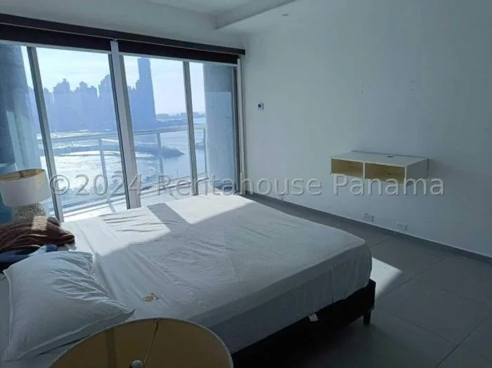 Alquiler de apartamento en Yacht club 2 habitaciones — 3