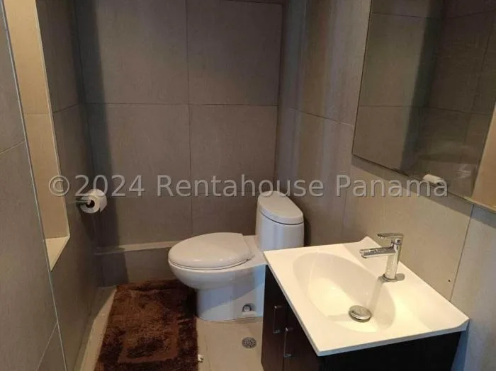 Alquiler de apartamento en Yacht club 2 habitaciones — 4