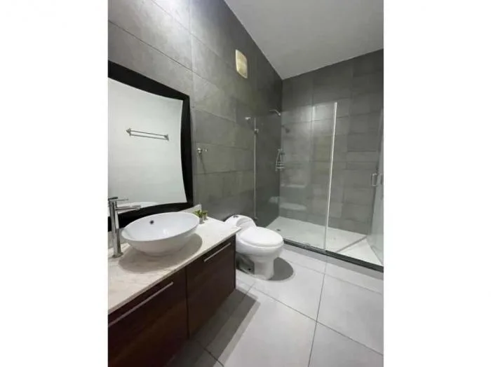 Element tower 2 habitaciones en alquiler — 2