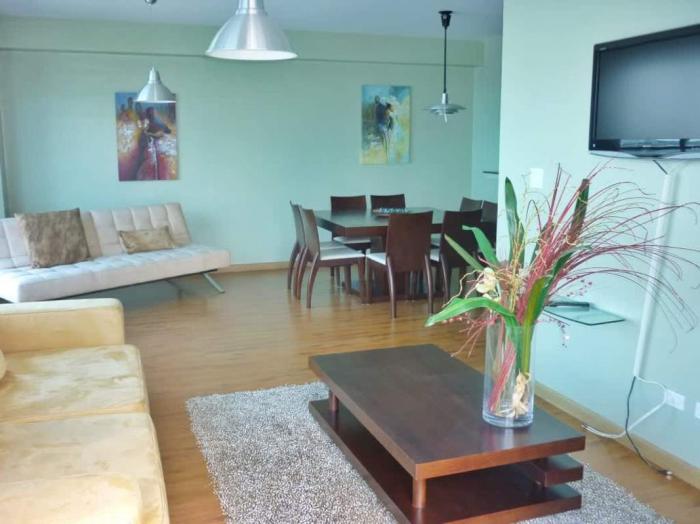 Bayfront Balboa Avenue Panama for rent