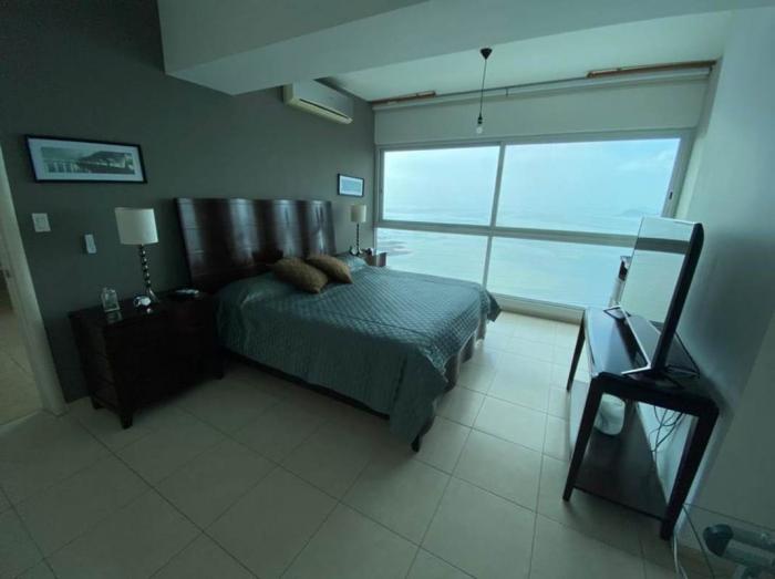 Vista marina avenida balboa panama for rent