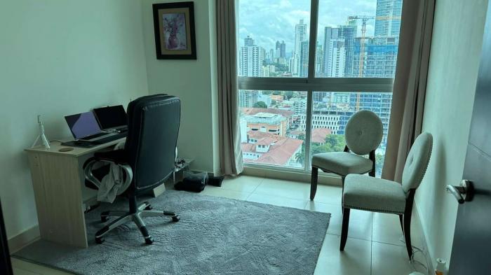 Apartment in destiny avenida balboa for rent