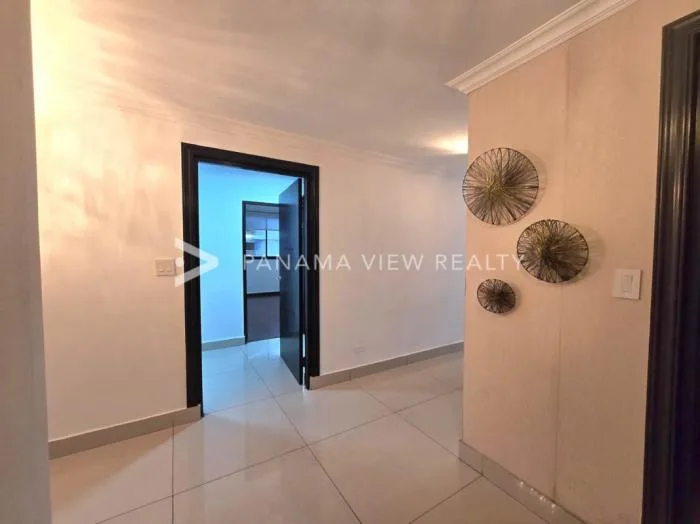 Apartamento en Los delfines de 3 recamaras en alquiler — 3