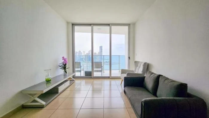 Apartamento en alquiler en White tower de 2 habitaciones — 4