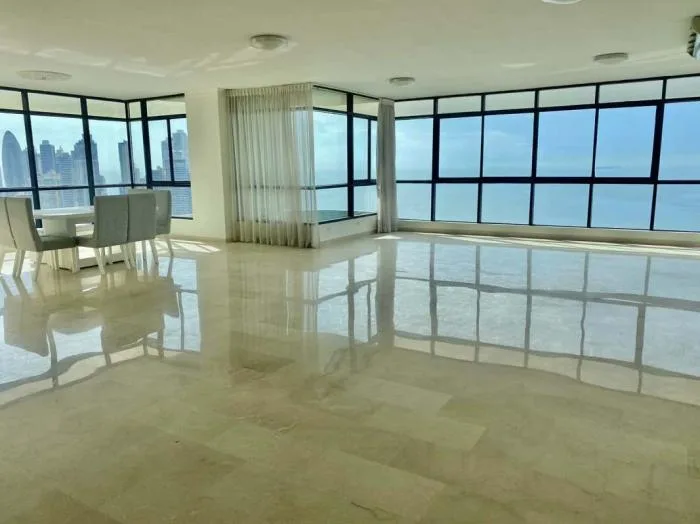 Apartamento en miramar de 3 recamaras en alquiler. torres miramar 3 recamaras en alquiler