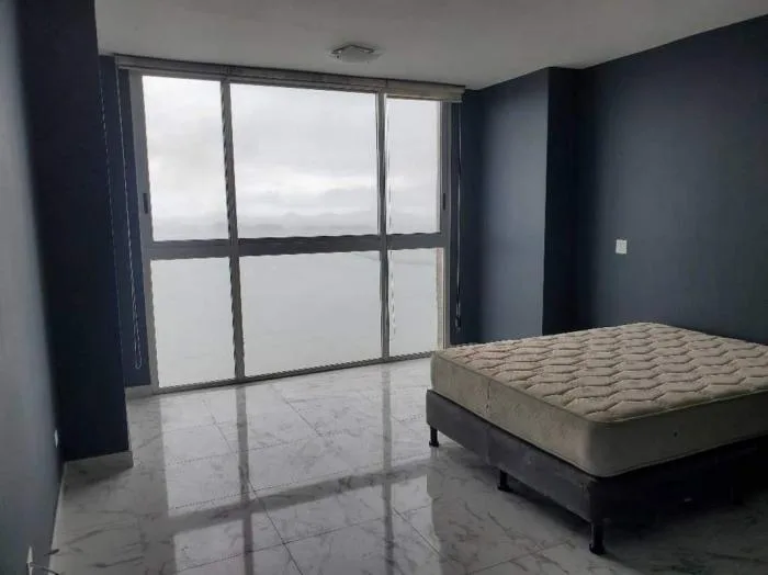 Alquiler de apartamento en Waters on the bay 3 recamaras — 3