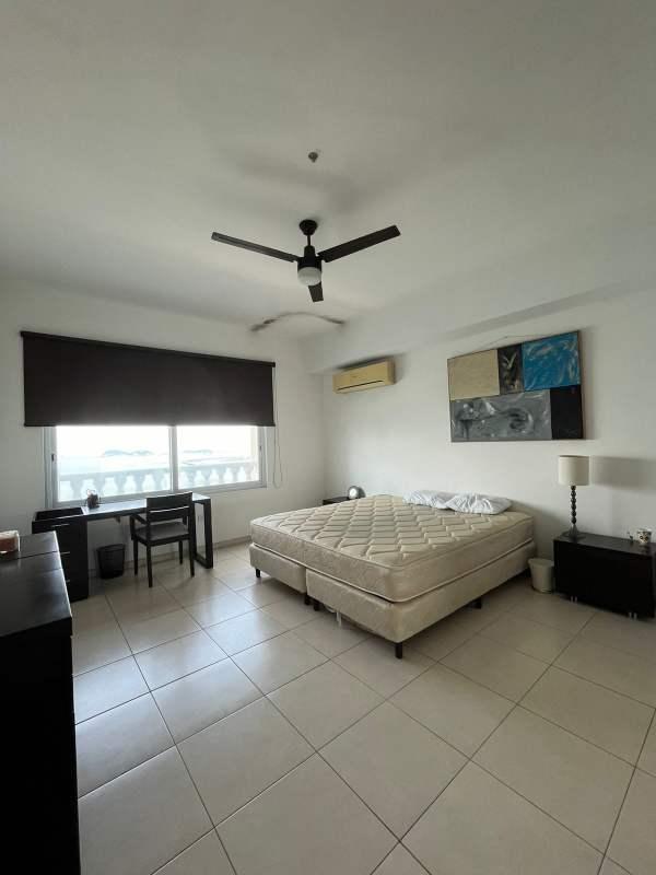 Vista marina avenida balboa 1 bedroom