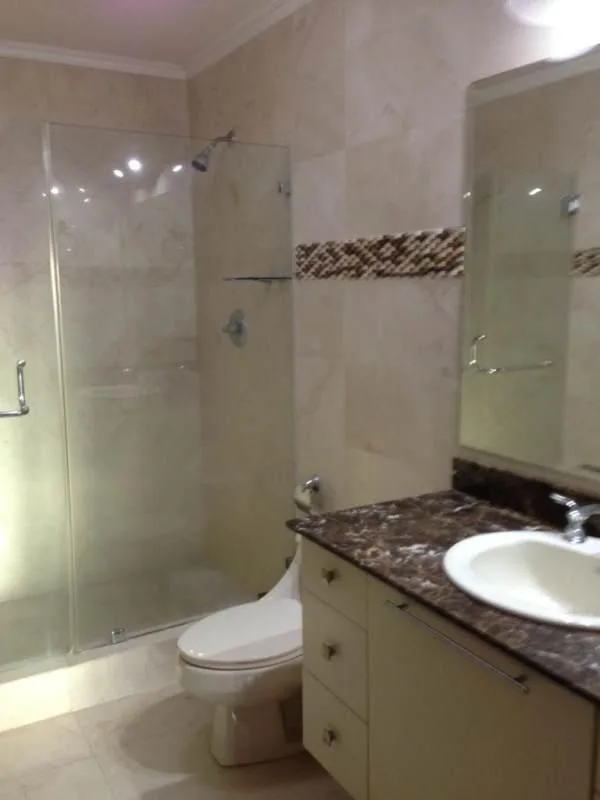 Villa del mar Avenida Balboa Panama en alquiler — 4
