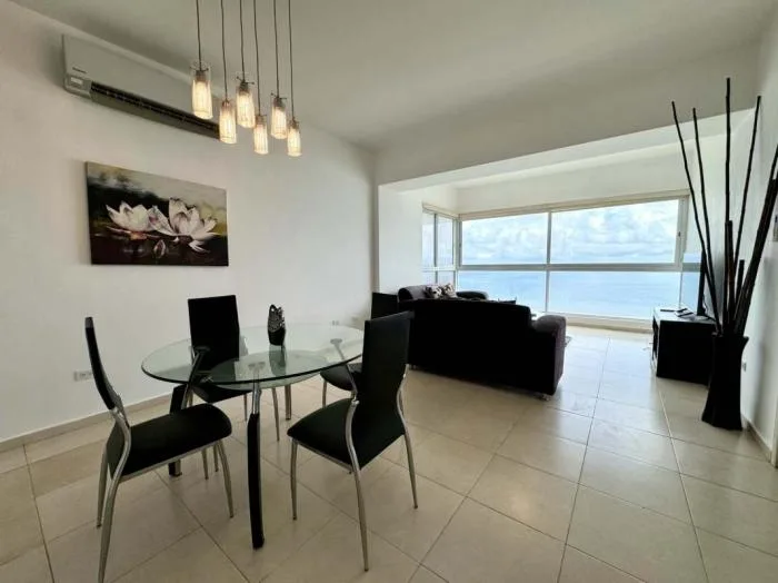 Apartamento en Vista marina Avenida Balboa en alquiler — 3
