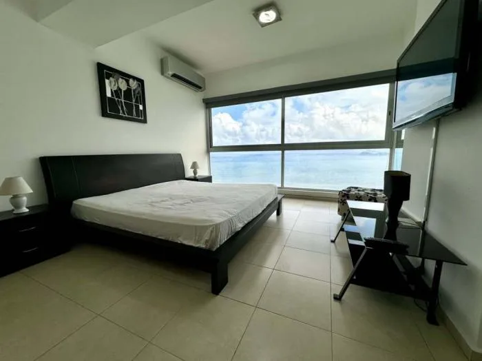 Apartamento en Vista marina Avenida Balboa en alquiler — 4