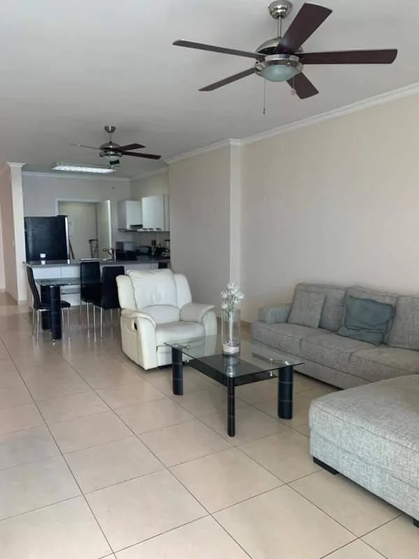 Apartamento en Waters Avenida Balboa en alquiler — 2