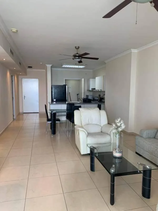 Apartamento en Waters Avenida Balboa en alquiler — 3