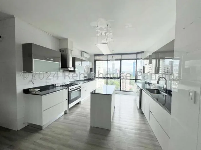 Apartamento en Miramar Avenida Balboa en venta — 2