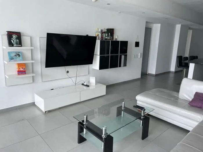 Yacht club  Panama amoblado en venta — 3
