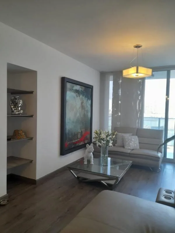White tower Avenida Balboa Panama en venta — 2