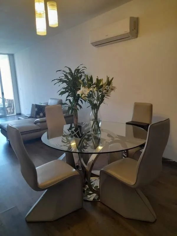 White tower Avenida Balboa Panama en venta — 4