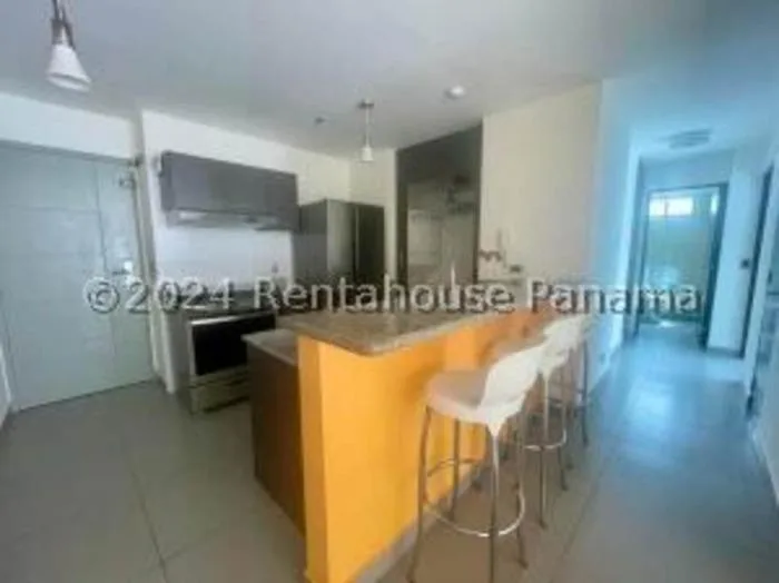 Apartamento en alquiler en Colores de bella vista de 2 recamaras — 2