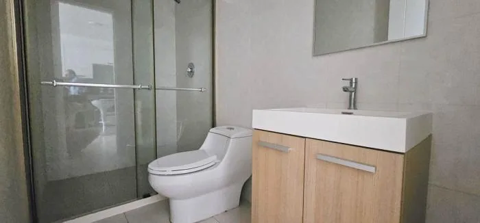 Apartamento en White tower Avenida Balboa en alquiler — 4