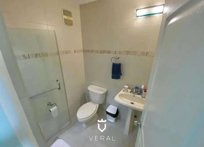 Apartamento en alquiler en Vista marina de 2 habitaciones — 4