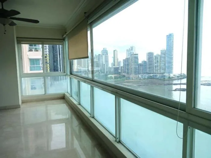 Apartamento en venta en Vista marina de 4 habitaciones — 3