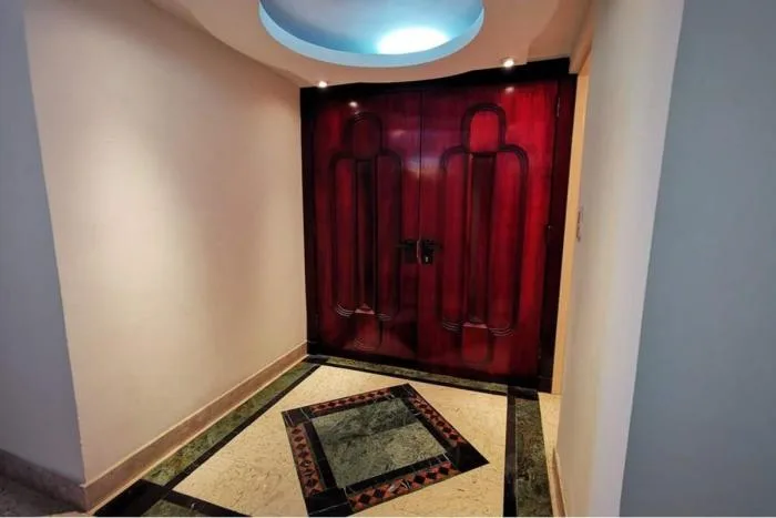 Apartamento en venta en Los delfines de 3 recamaras — 3