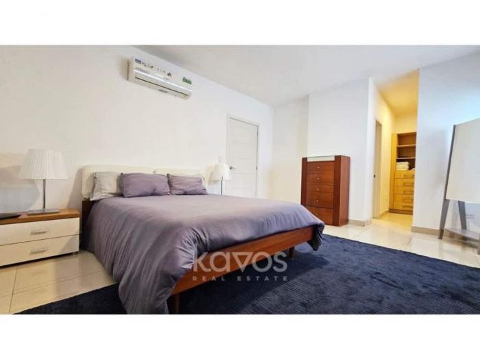 Apartment in waters avenida balboa for rent