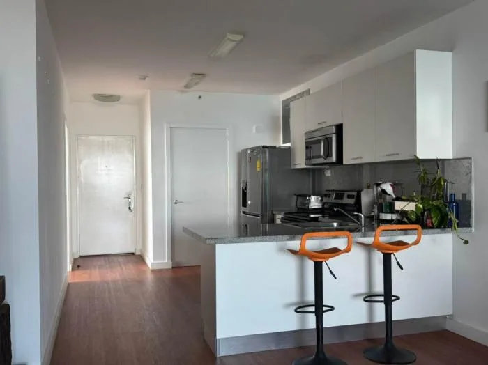 White tower Avenida Balboa 2 habitaciones — 2