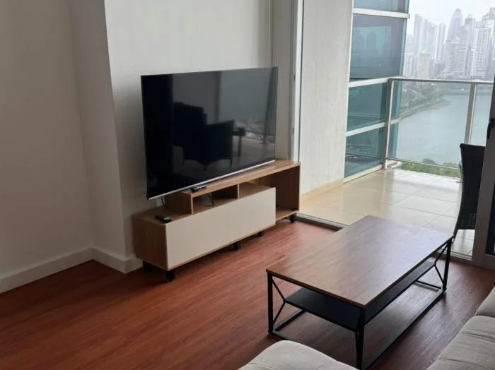 White tower Avenida Balboa 3 habitaciones — 2